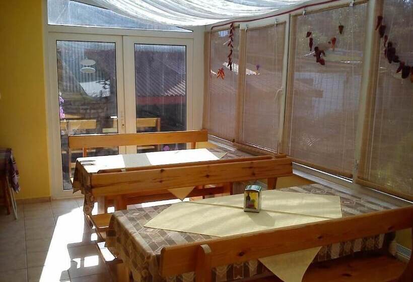 Отель All Seasons Mountain Vistas