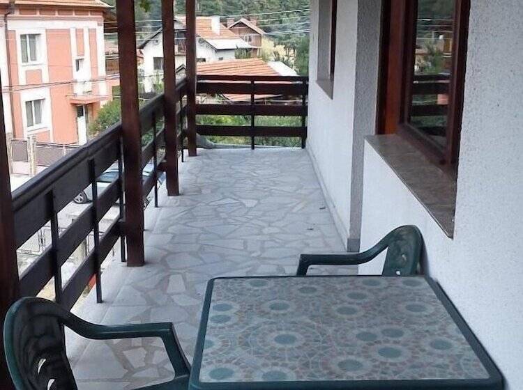 Отель All Seasons Mountain Vistas