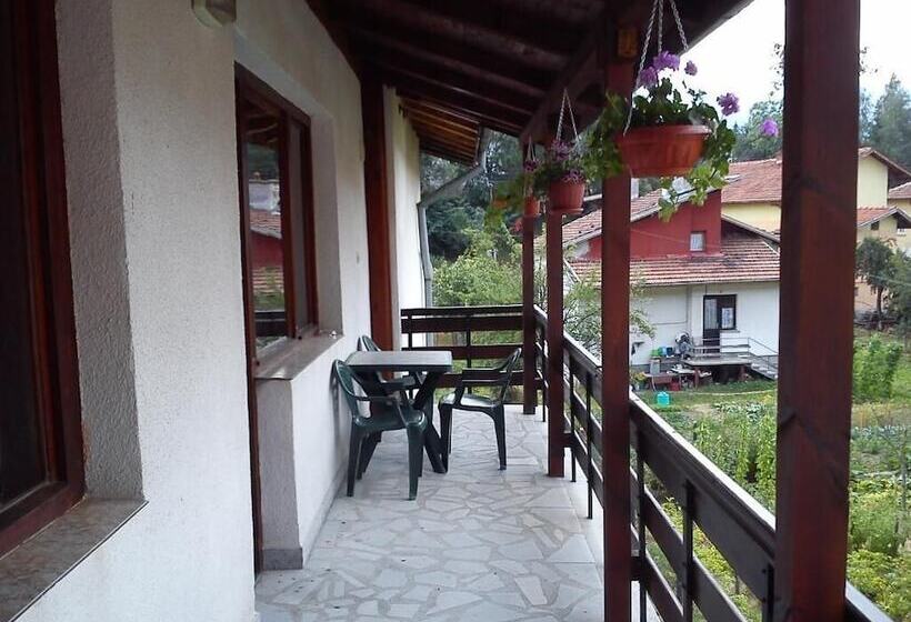 Отель All Seasons Mountain Vistas