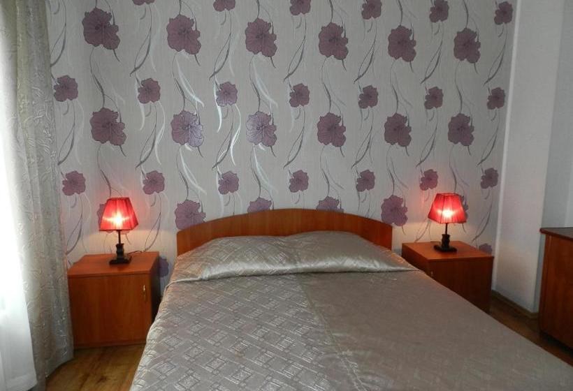 هتل Stariy Doktor