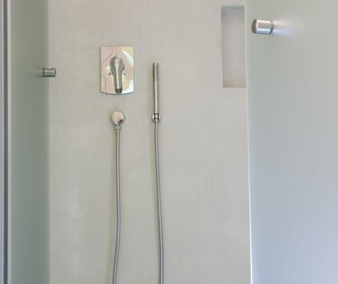 Отель Andronikos Santorini