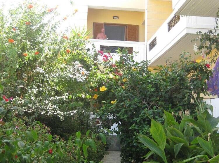 בית מלון כפרי Anniko