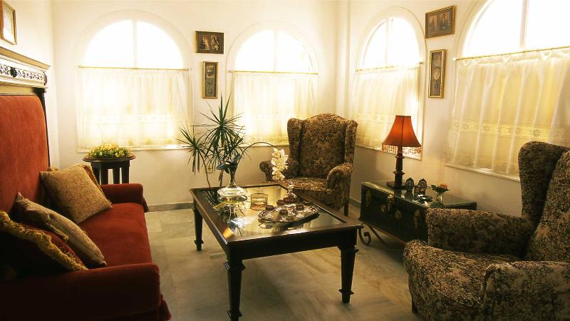 בית מלון כפרי Antirides