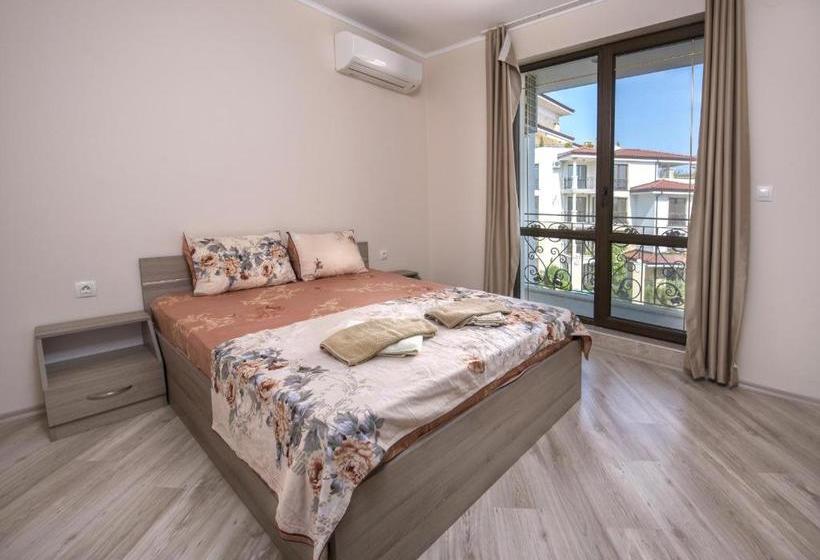 هتل Apartments In Esteban Complex