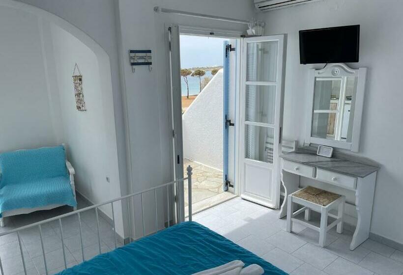 Отель Arokaria Beach Studios