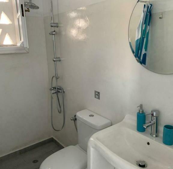 Отель Arokaria Beach Studios