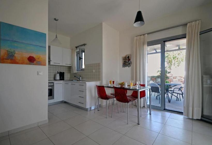 هتل Astarte Sea Villas