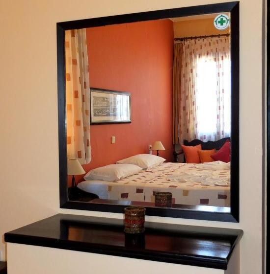 فندق Efta Anemi   Benovias