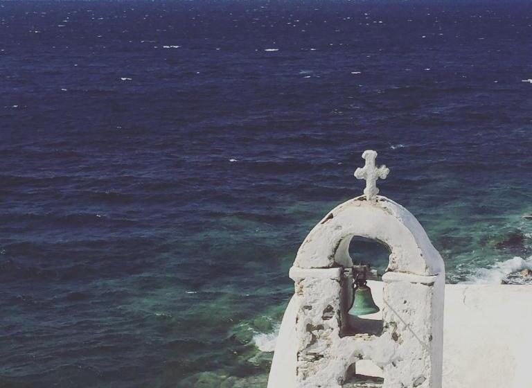 בית מלון כפרי Bluetopia Suites