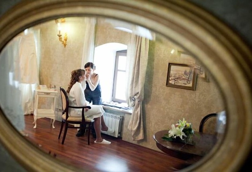 Отель Boutique Apartments Pokrovka 9a