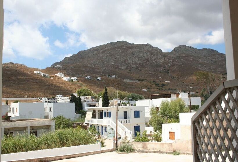 בית מלון כפרי Chill & Co. Serifos