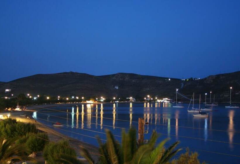 בית מלון כפרי Chill & Co. Serifos