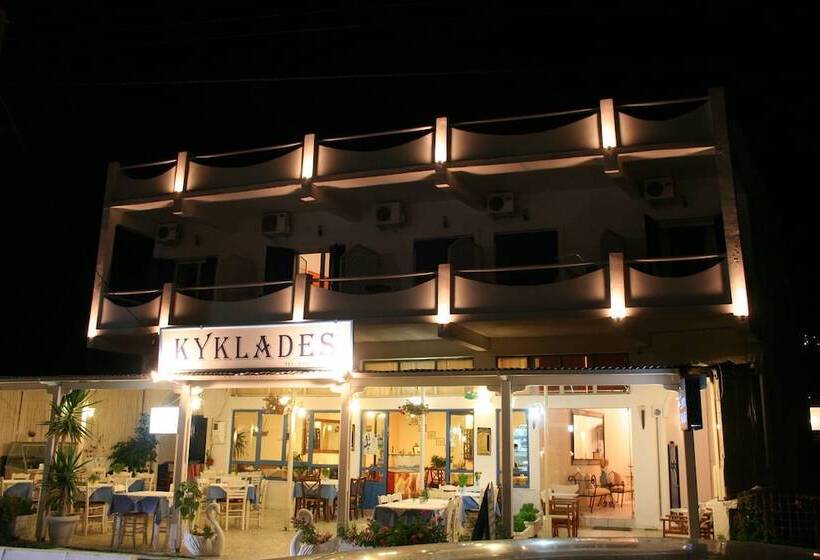 בית מלון כפרי Chill & Co. Serifos