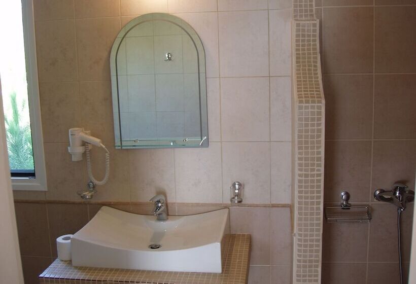 בית מלון כפרי Chill & Co. Serifos