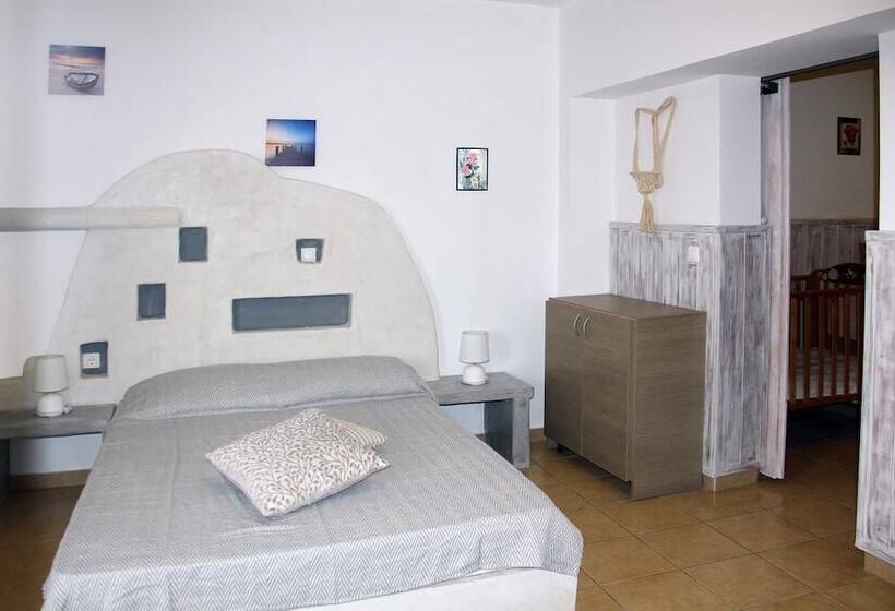 Отель Christos Studios And Family Apartments