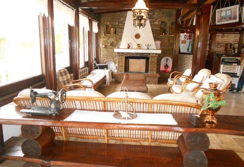 בית מלון כפרי Diaporos