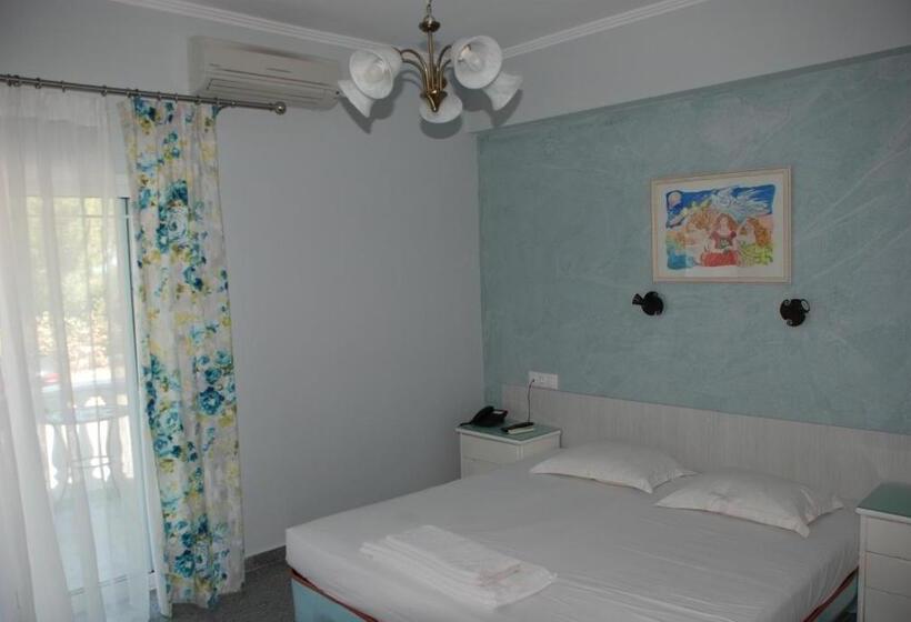 בית מלון כפרי Diaporos