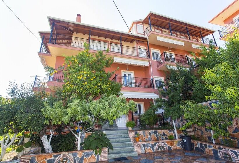 هتل Studio Ristas 2