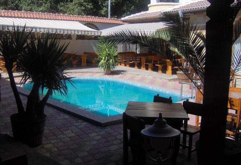 בית מלון כפרי Eos