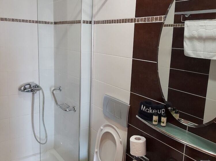 فندق Epavlis Eleftheriadi