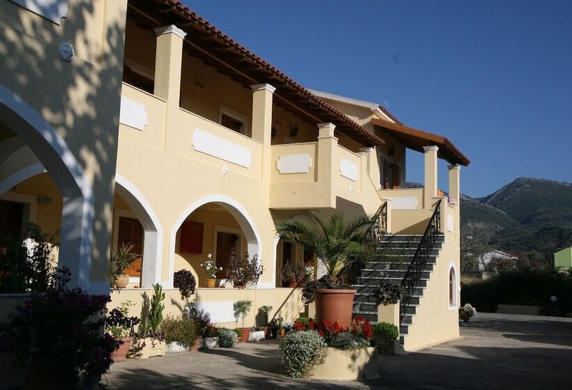 호텔 Feeloxenia Corfu Apartments