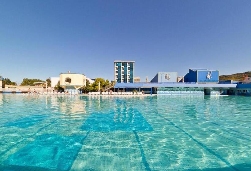 هتل Pansionat Fregat