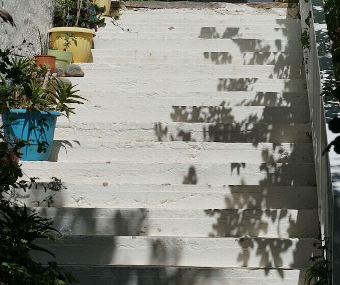 בית מלון כפרי Galini Mare