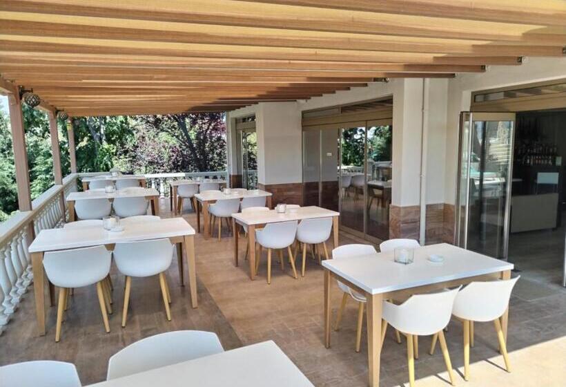 בית מלון כפרי Garden