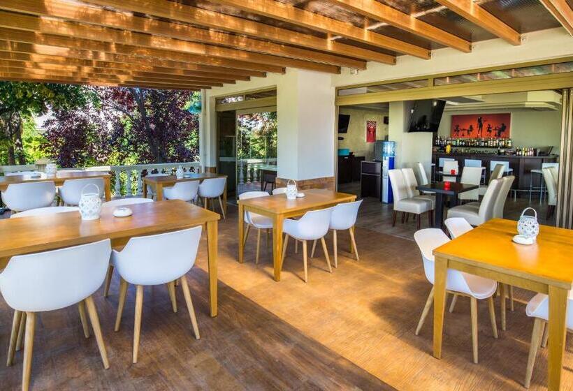 בית מלון כפרי Garden