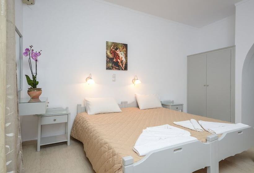 ホテル Golden Beach Studios