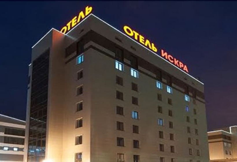 Отель Iskra