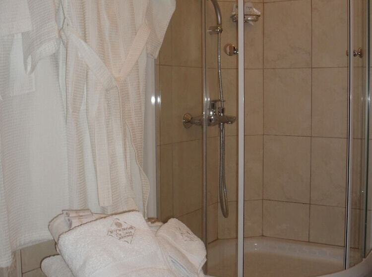 בית מלון כפרי Kyknos De Luxe Suites & Rooms