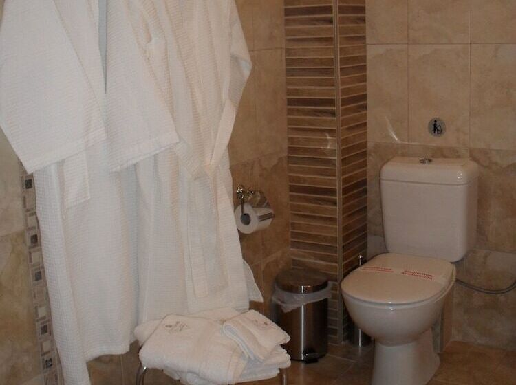 فندق Kyknos De Luxe Suites & Rooms