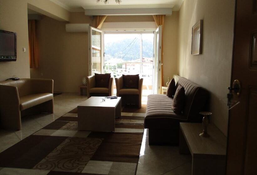 בית מלון כפרי Kyknos De Luxe Suites & Rooms