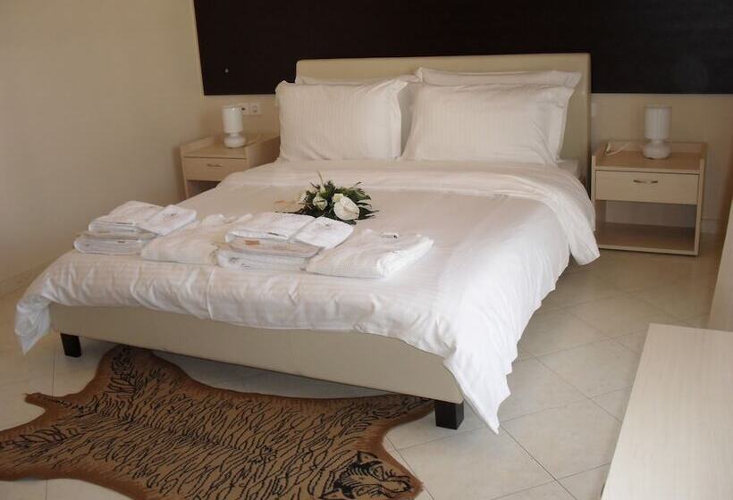 בית מלון כפרי Kyknos De Luxe Suites & Rooms