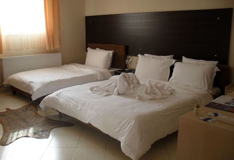 فندق Kyknos De Luxe Suites & Rooms