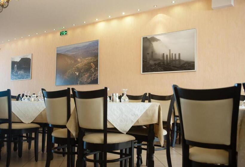 בית מלון כפרי Lefas