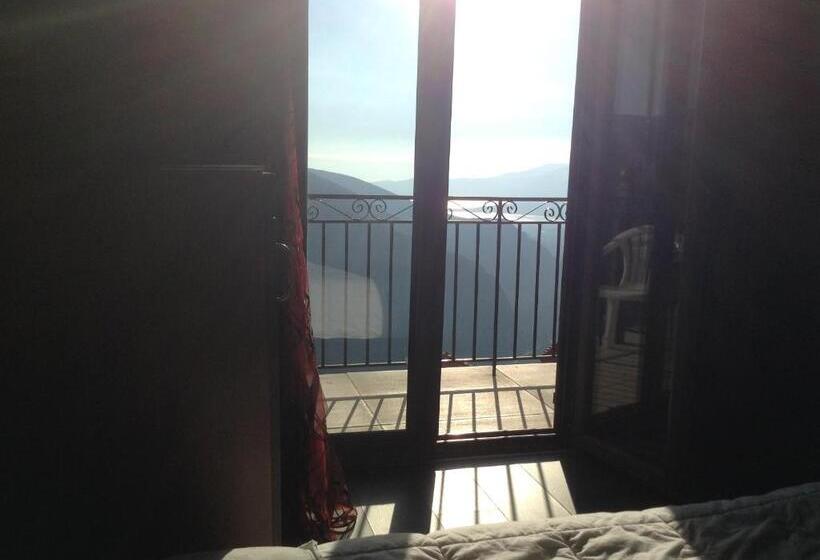 בית מלון כפרי Lefas