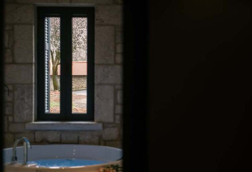 בית מלון כפרי Levidi Suites