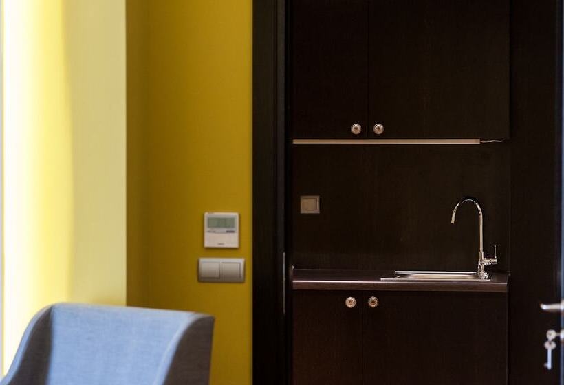 בית מלון כפרי Levidi Suites