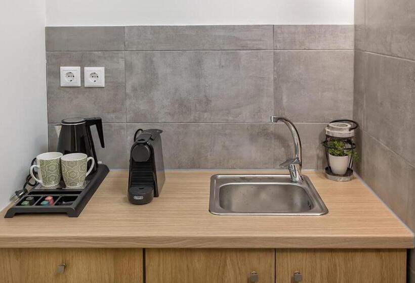 ホテル Lilium Luxury Suites