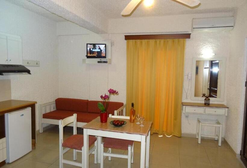 בית מלון כפרי Lito Apartments Paleochora