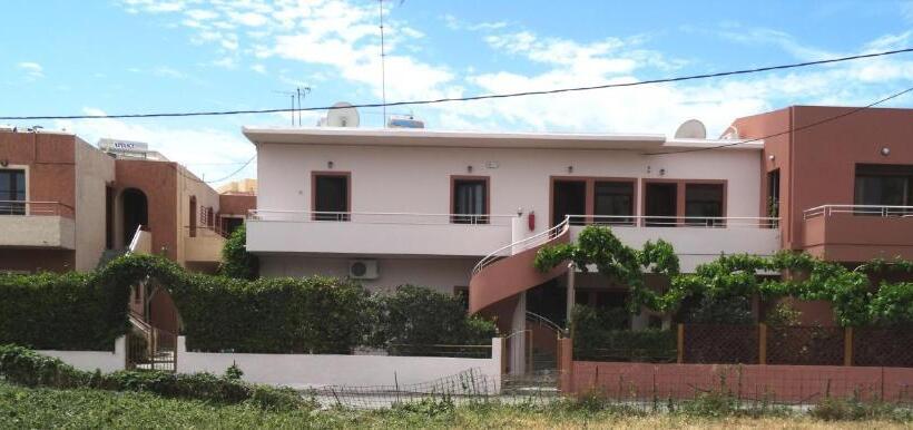 בית מלון כפרי Lito Apartments Paleochora