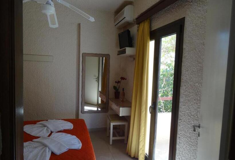 בית מלון כפרי Lito Apartments Paleochora