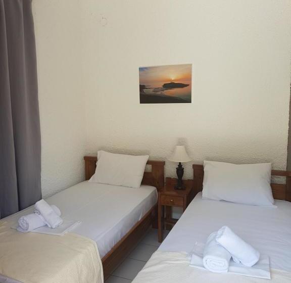 בית מלון כפרי Little Bay Apartments