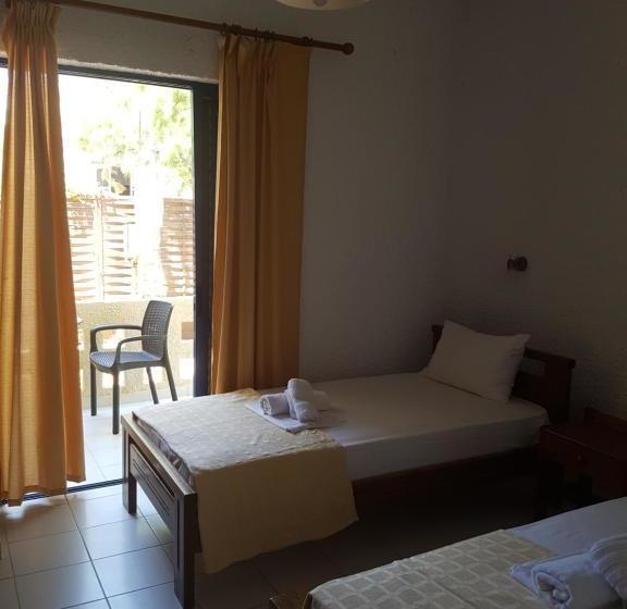 בית מלון כפרי Little Bay Apartments