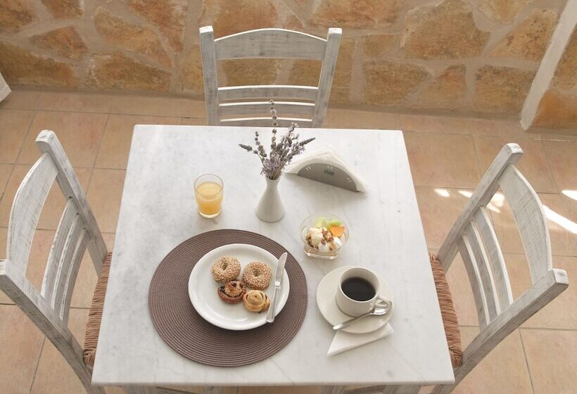 בית מלון כפרי Londos