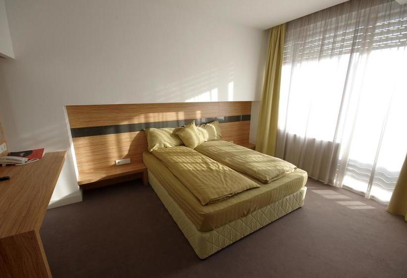 בית מלון כפרי Mak