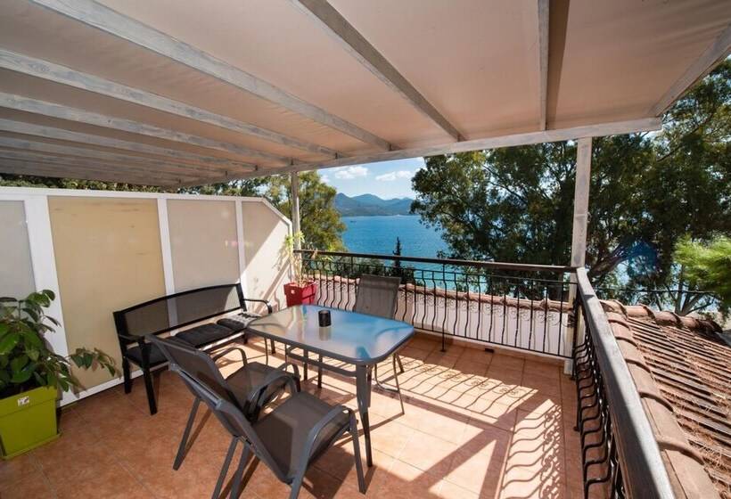 בית מלון כפרי Mavra Studios