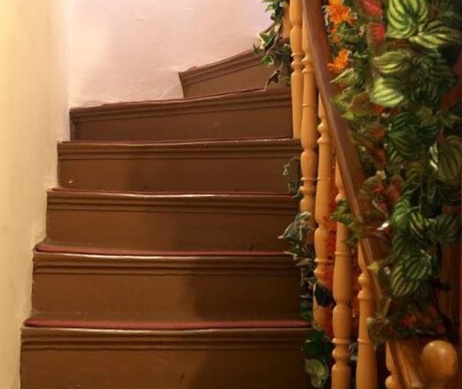 Отель Mme Bassia